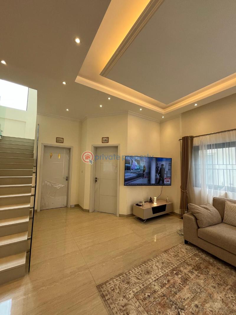 3 bedroom Townhouse For Rent Airport Residential Area Accra - 0