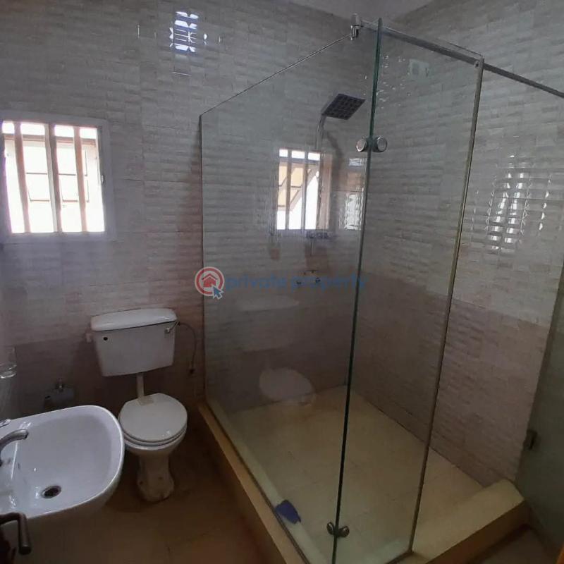 3 bedroom House For Sale Dome Pillar 2 Dome Ga East Municipal Accra - 8
