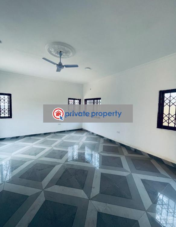 3 bedroom Detached Bungalow For Sale &nbsp;lakeside Estate Adenta Municipal Accra - 3