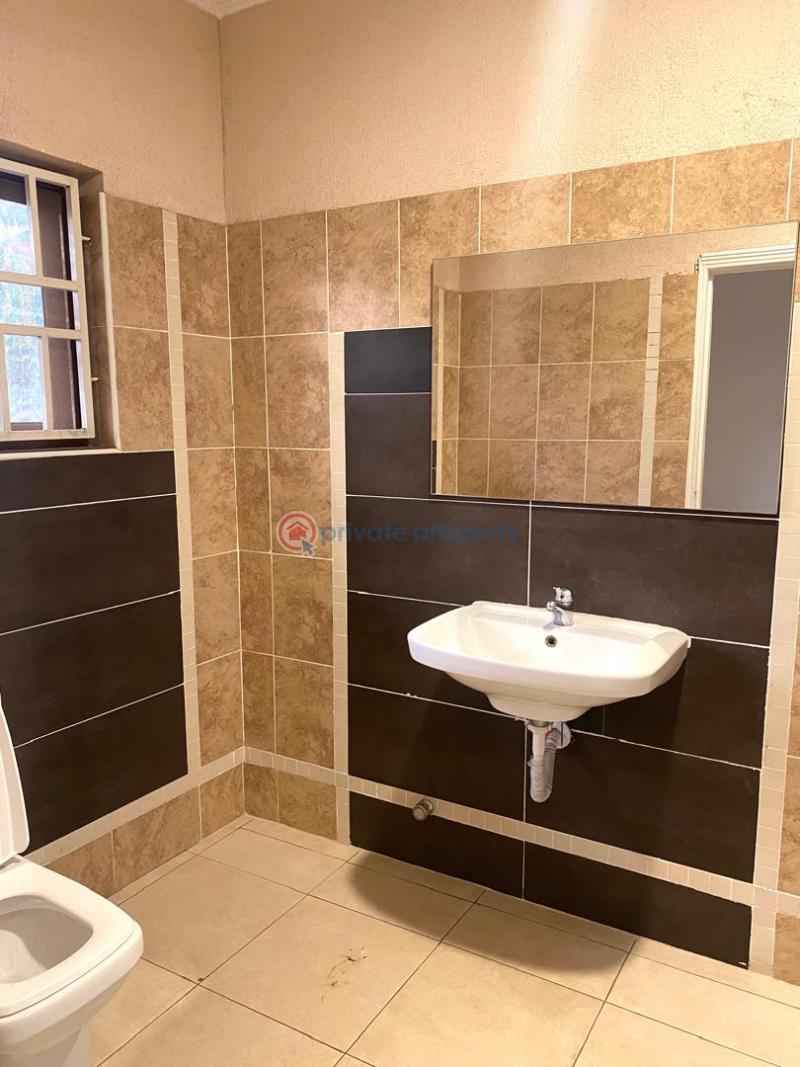 3 bedroom House For Rent Cfc Estate Achimota Accra - 6