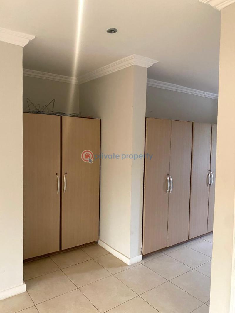 3 bedroom House For Rent Cfc Estate Achimota Accra - 2