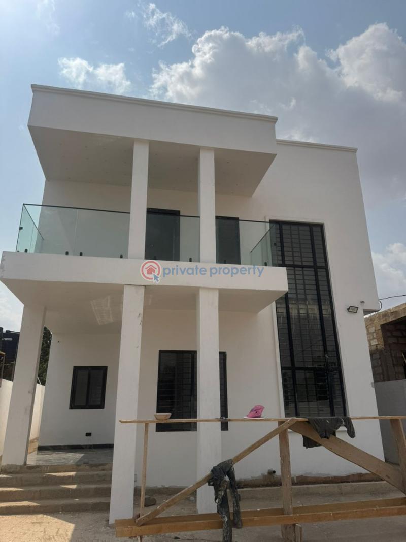3 bedroom House For Sale Achimota Accra - 3