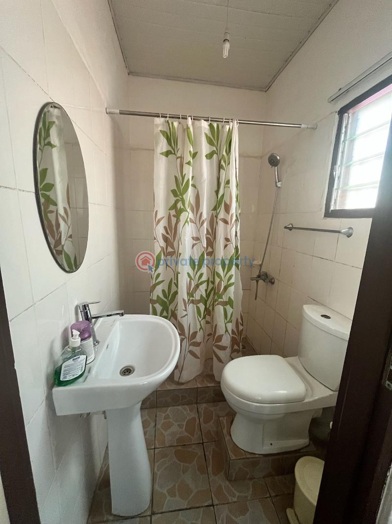 3 bedroom Semi detached Bungalow For Sale Oyarifa La Nkwantanang Madina Municipal Accra - 5