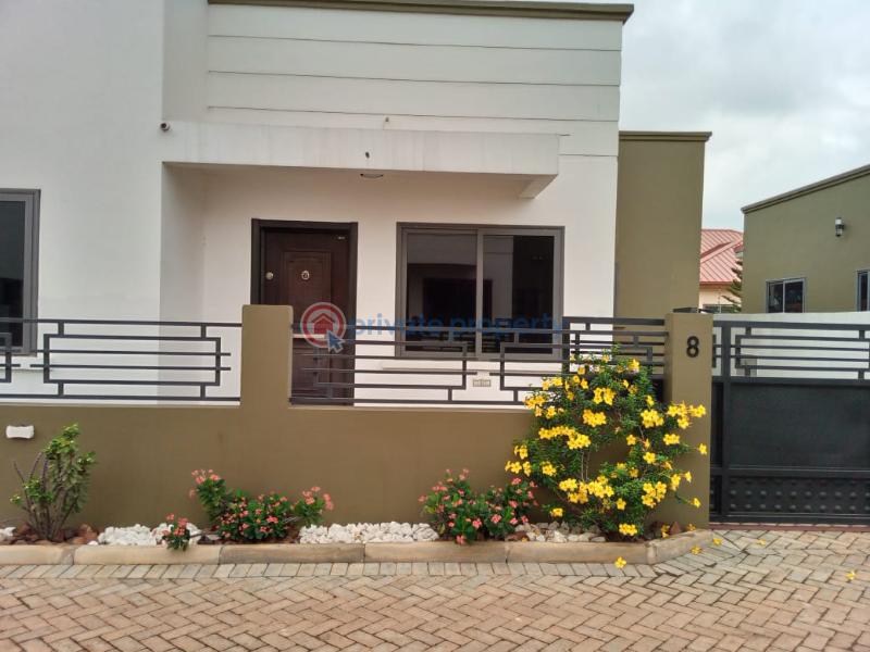 3 bedroom Townhouse For Sale Madina La Nkwantanang Madina Municipal Accra - 0
