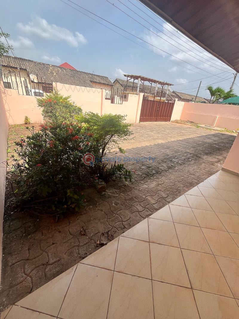 3 bedroom Semi detached Bungalow For Sale Oyarifa La Nkwantanang Madina Municipal Accra - 6