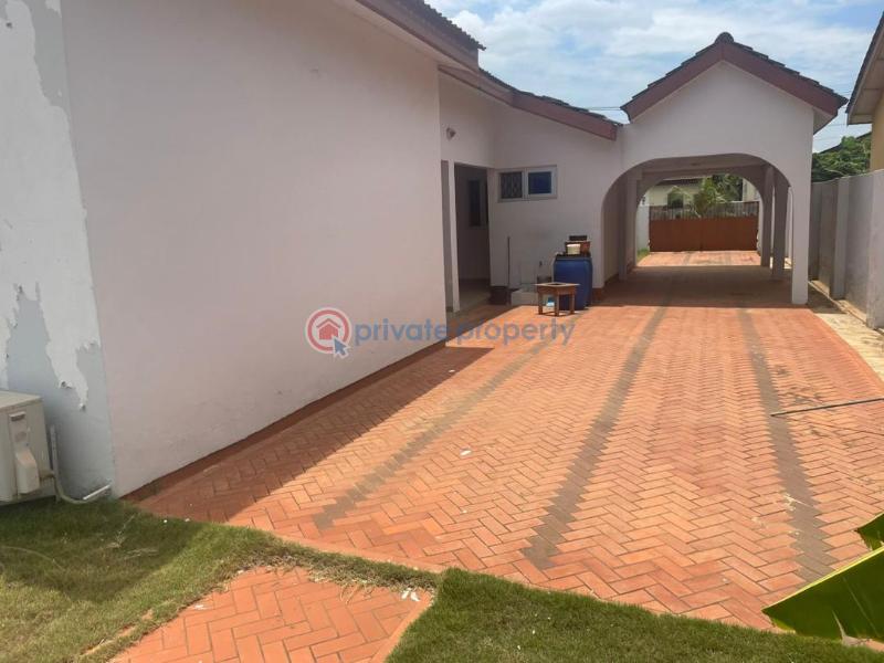 5 bedroom House For Sale Emefs Estate, Afienya Rd Tema Accra - 3