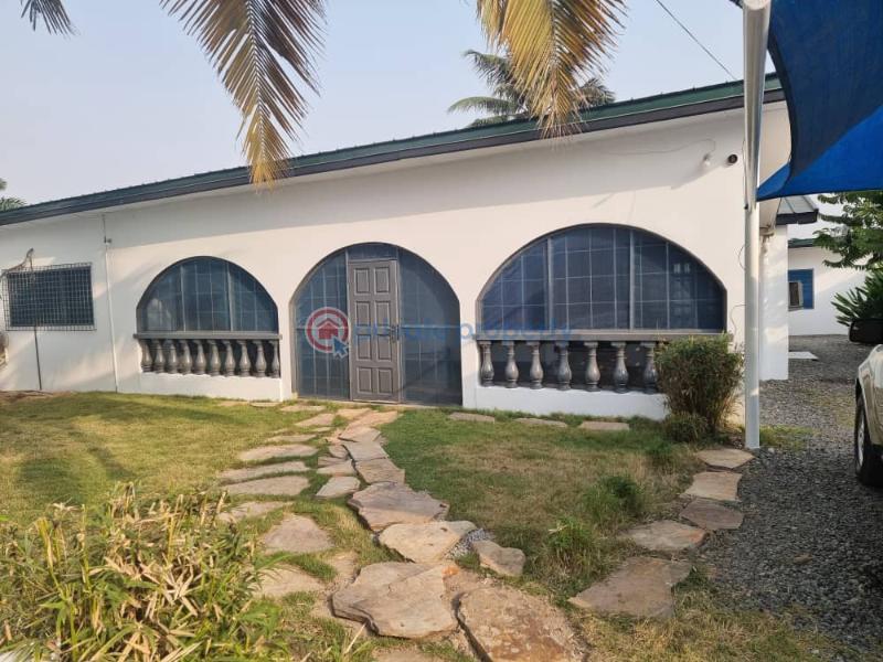 3 bedroom House For Sale Nyaniba Estate Osu Accra - 5