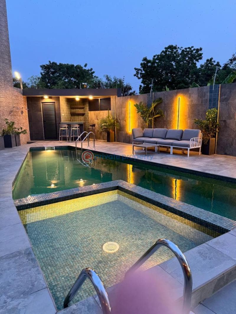 4 bedroom House For Sale Airport Residential Area Accra - 4