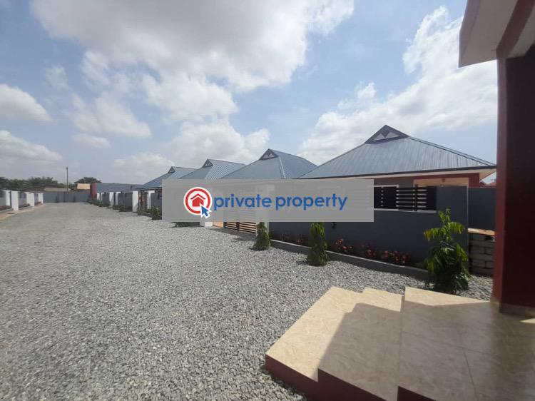 3 bedroom Detached Bungalow For Sale &nbsp;school Junction Ashaley Botwe Adenta Municipal Accra - 6