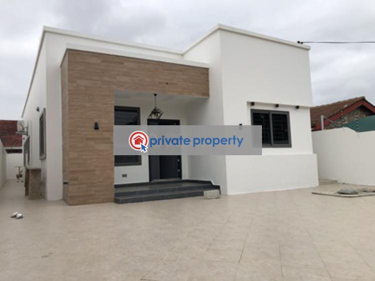 3 bedroom Detached Bungalow For Sale &nbsp;community 18 Road Baatsonaa Spintex Accra - 9