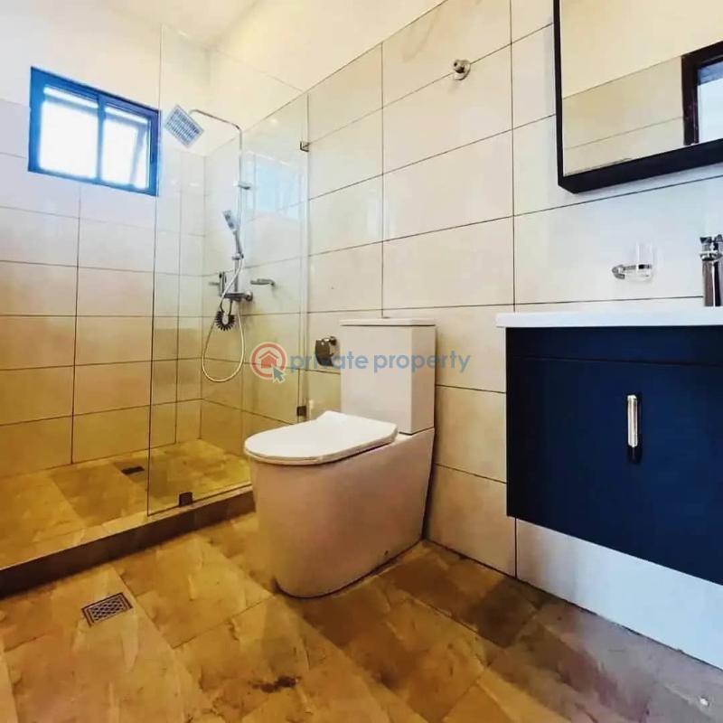 3 bedroom House For Sale Ashaley Botwe School Junction Ashaley Botwe Adenta Municipal Accra - 3