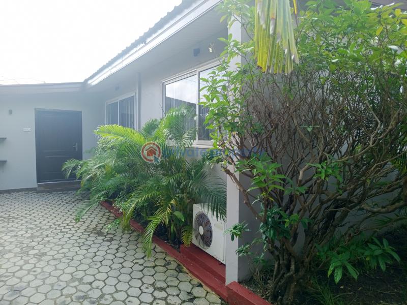 3 bedroom House For Rent Osu Nyaneba Osu Accra - 14