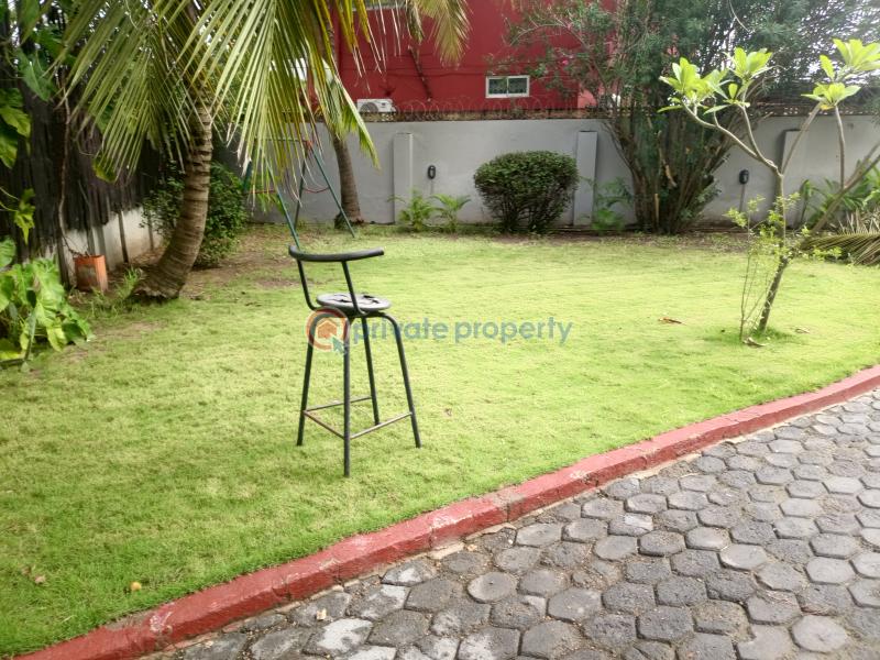 3 bedroom House For Rent Osu Nyaneba Osu Accra - 16