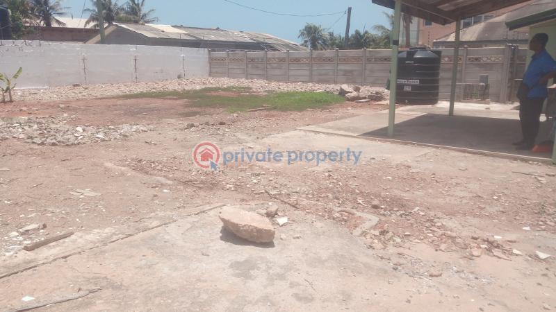 3 bedroom House For Rent Osu Road South Labadi Accra - 0