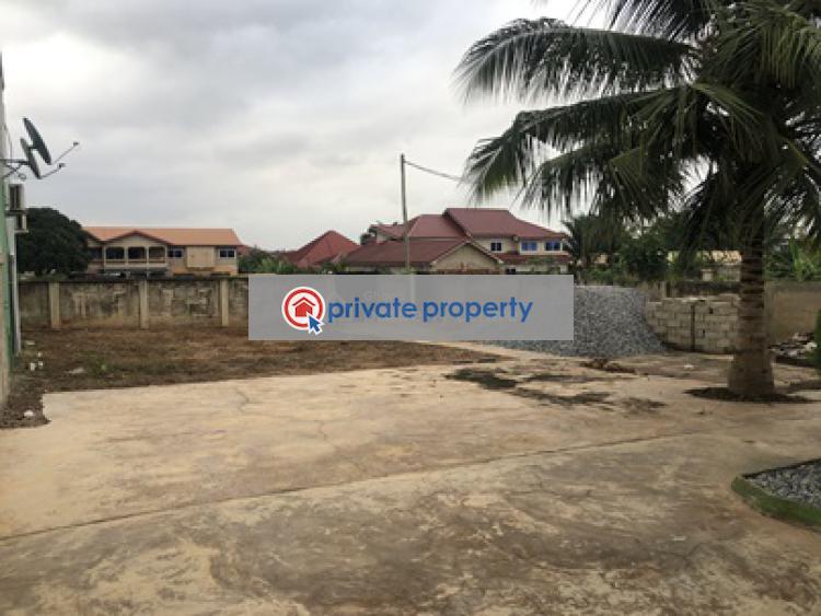 3 bedroom Semi detached Bungalow For Sale &nbsp;adenta Main Road Adenta Municipal Accra - 1