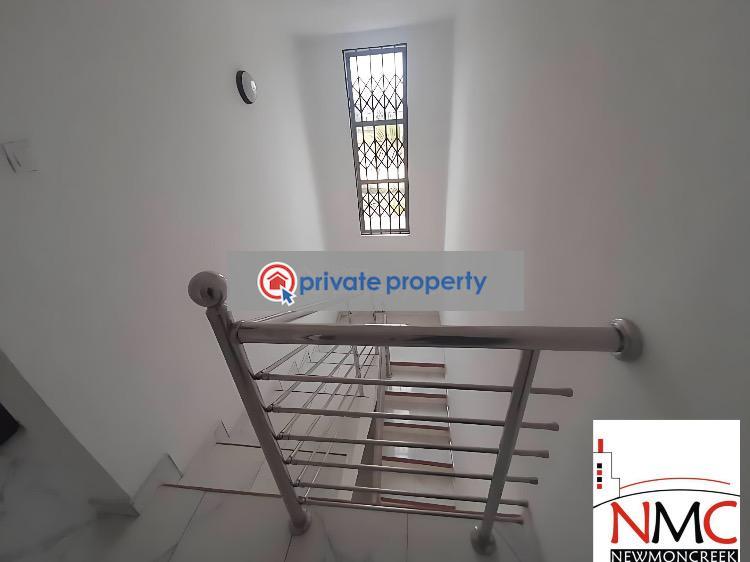 3 bedroom Detached Duplex For Sale &nbsp;oyarifa Highway Oyarifa La Nkwantanang Madina Municipal Accra - 7