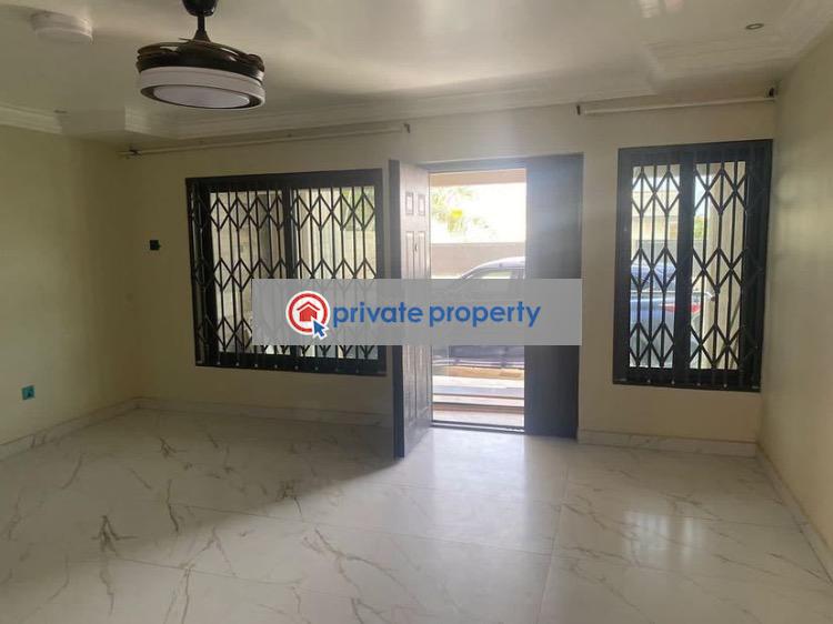 3 bedroom Semi detached Bungalow For Sale &nbsp;ntc Sakumono Tema Accra - 3