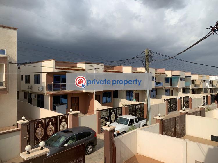 3 bedroom Semi detached Duplex For Sale &nbsp;estate Oyarifa La Nkwantanang Madina Municipal Accra - 11