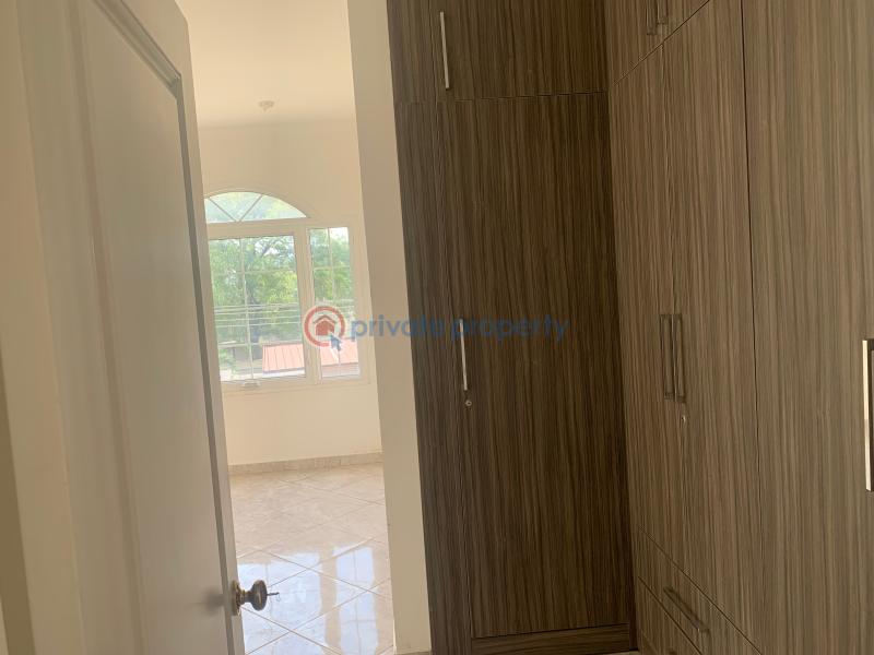 3 bedroom Townhouse For Sale North Ridge Roman Ridge Accra - 9