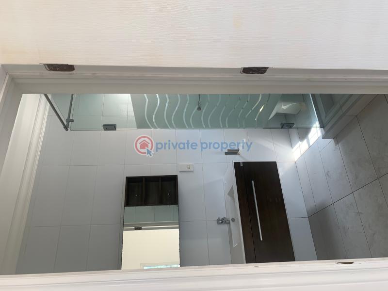 3 bedroom Townhouse For Sale North Ridge Roman Ridge Accra - 10