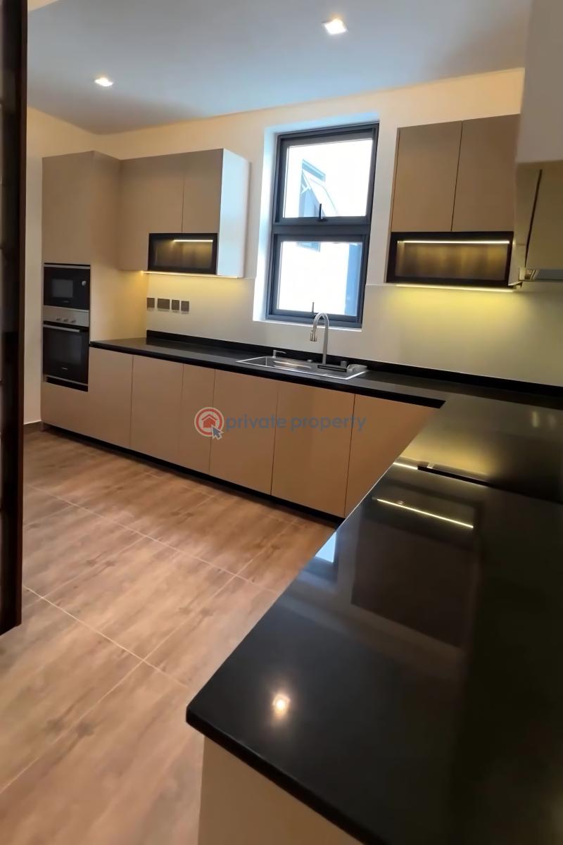 3 bedroom Townhouse For Sale Spintex Community 18 Spintex Accra - 1