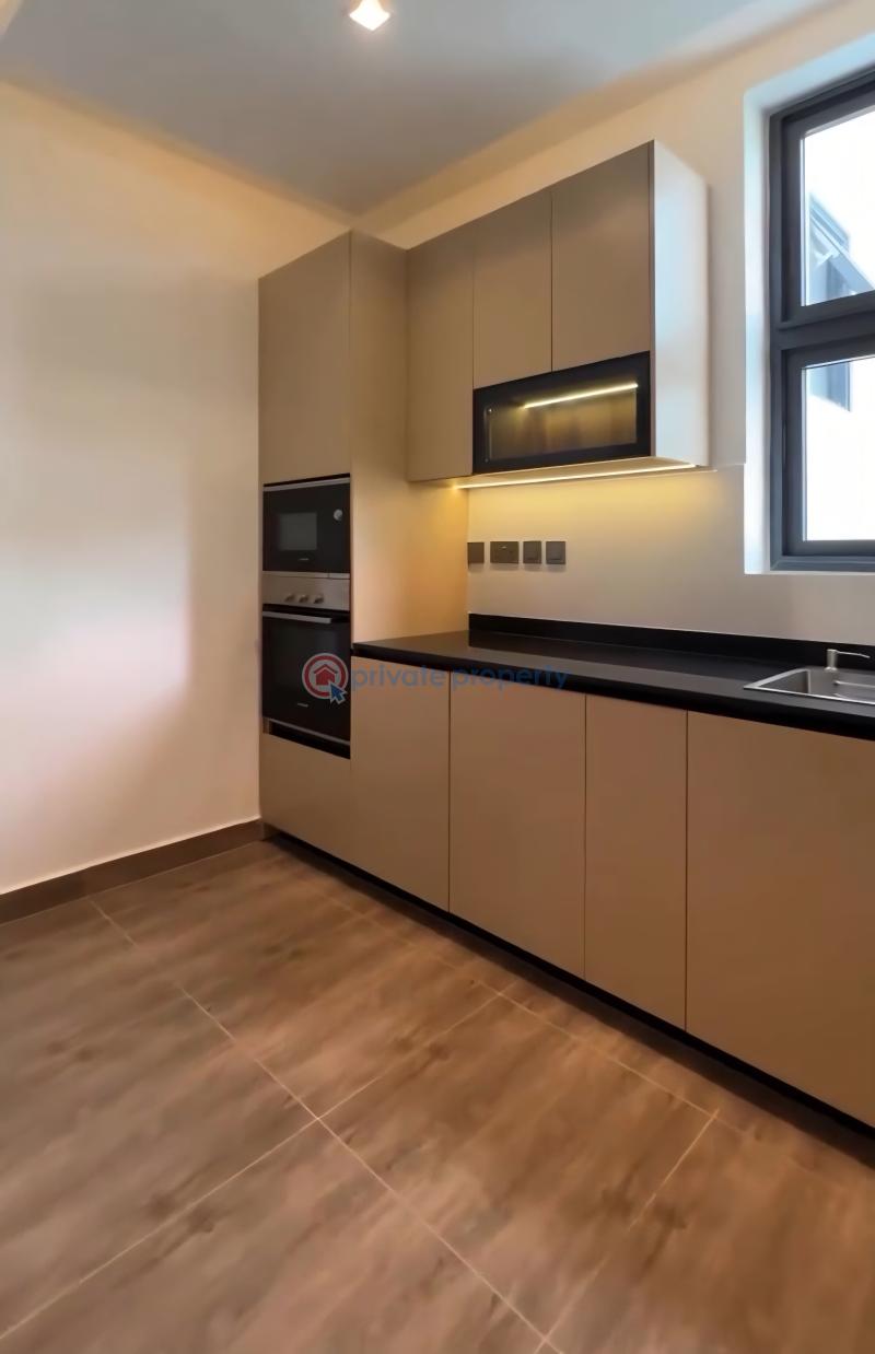 3 bedroom Townhouse For Sale Spintex Community 18 Spintex Accra - 3