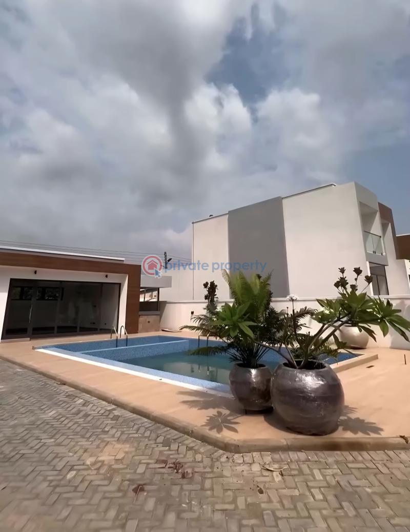 3 bedroom Townhouse For Sale Spintex Community 18 Spintex Accra - 9