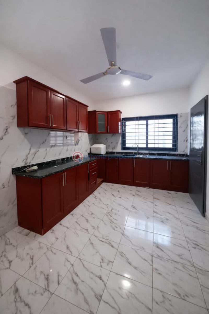 3 bedroom Townhouse For Rent Antis- Agbogba Ga East Municipal Accra - 5