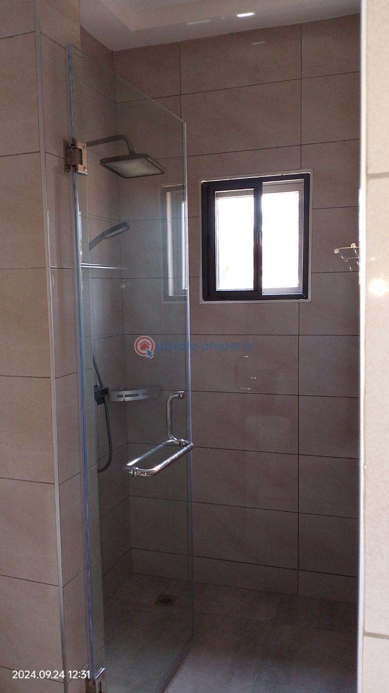 3 bedroom Townhouse For Rent North Hospital 🏥🏥🏥 Area Opposite The Police Station North Legon Accra - 7