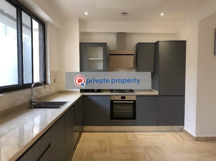 3 bedroom Townhouse For Sale Airport Residential Area Accra - 2