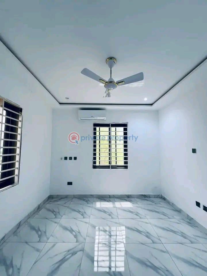 3 bedroom Townhouse For Rent Nmai Dzorn Ashaley Botwe Adenta Municipal Accra - 4