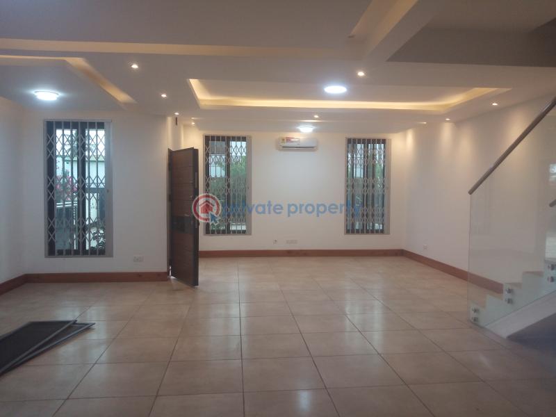 3 bedroom Townhouse For Rent Dzorwulu Accra - 4