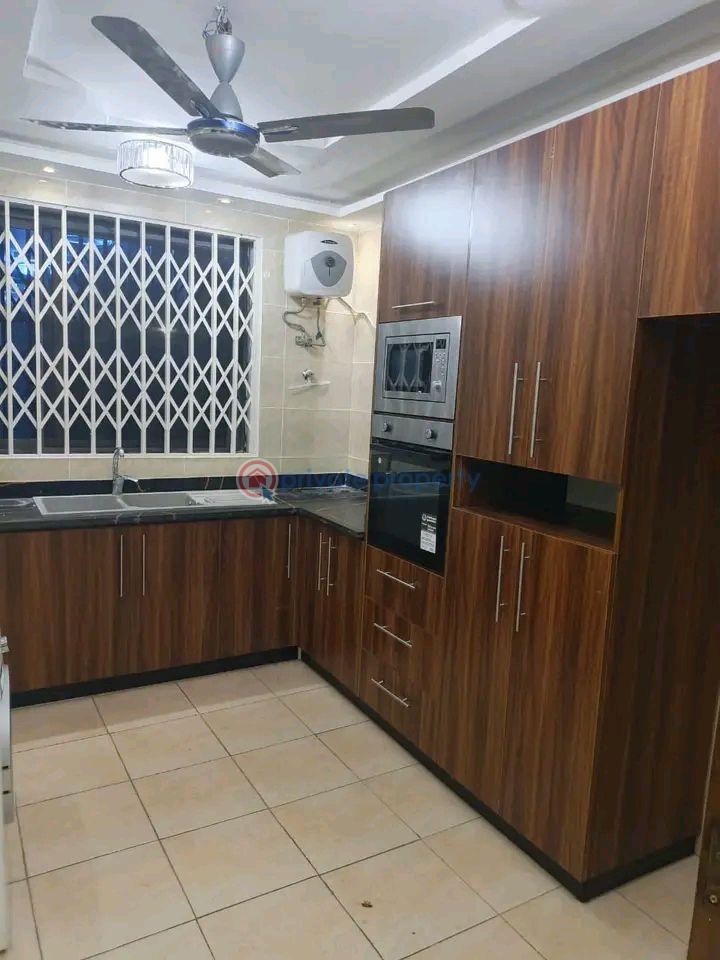 3 bedroom House For Rent Tesano Accra - 12