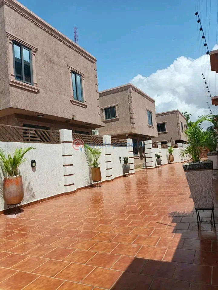 3 bedroom House For Rent Tesano Accra - 1