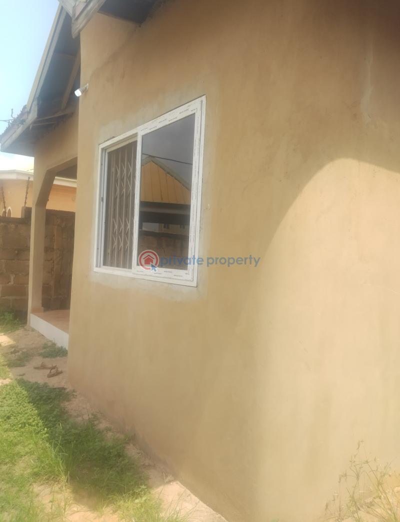 3 bedroom House For Sale Second Bridge Mataheko Tema Accra - 1