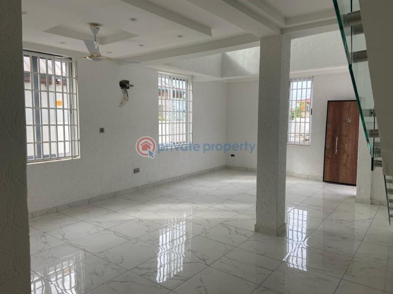 3 bedroom House For Sale Tse Addo Roundabout Road. Tse Addo Accra - 10
