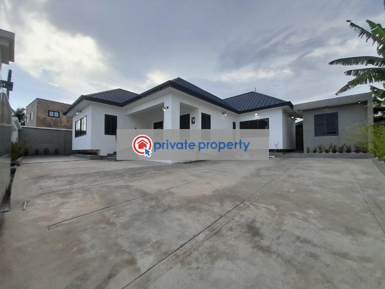 3 bedroom Detached Bungalow For Sale &nbsp;estate Road Kwabenya Ga East Municipal Accra - 1