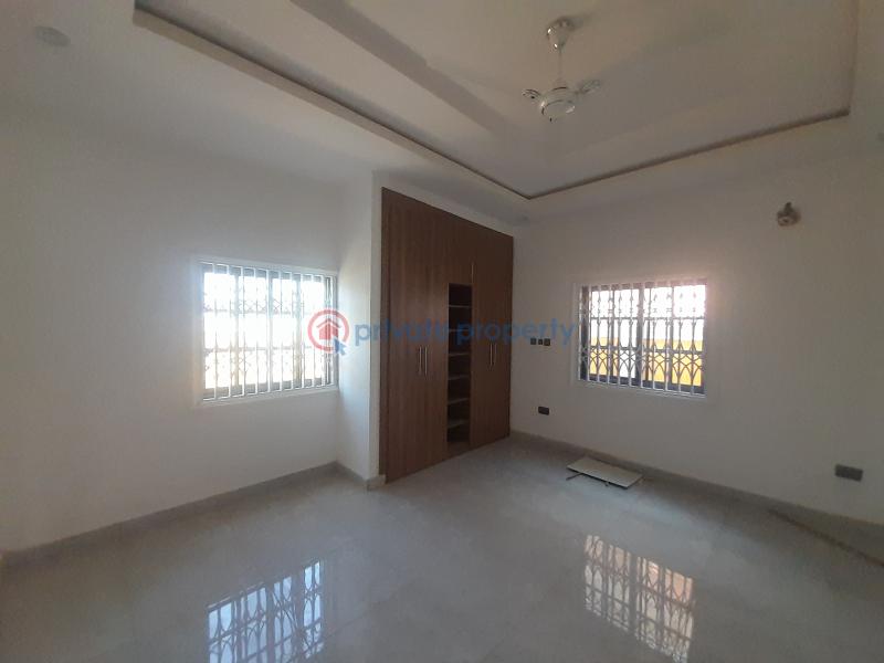 3 bedroom Detached Bungalow For Sale Kgee Achimota Accra - 3