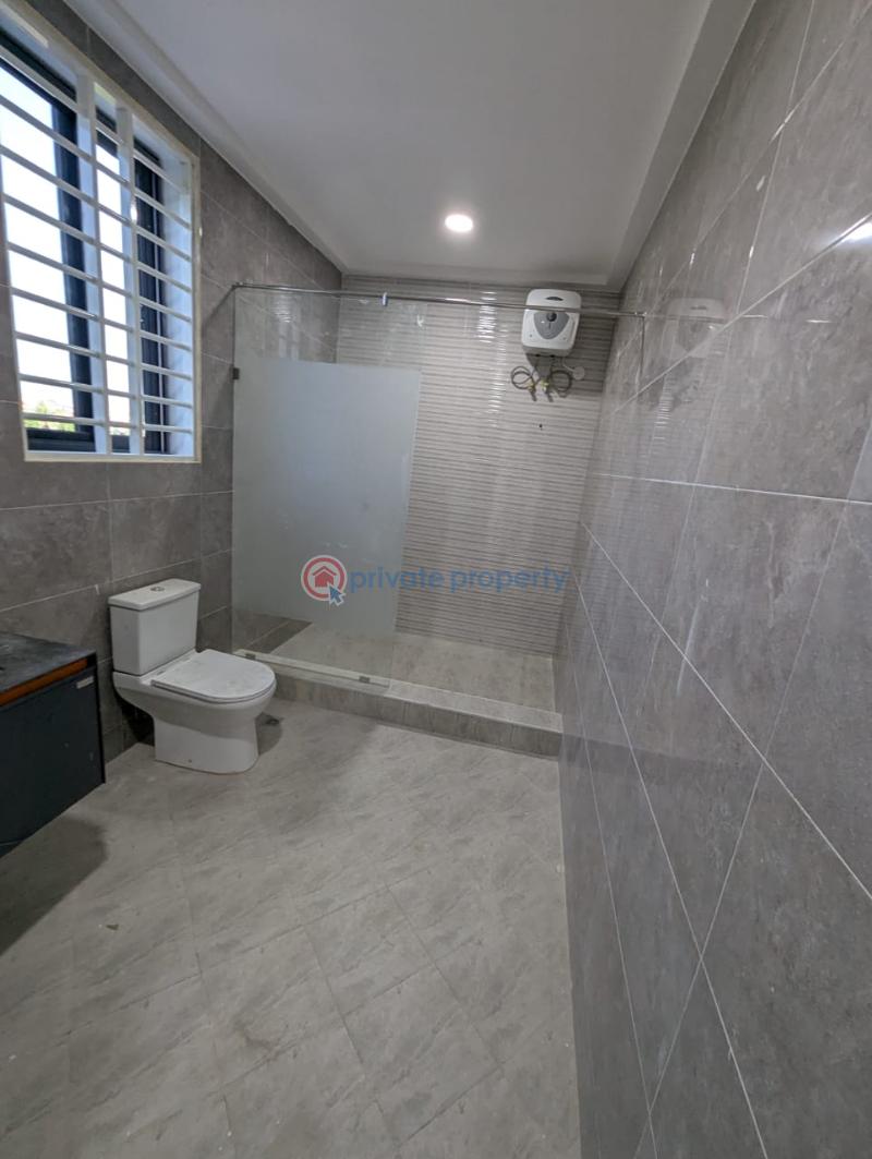 3 bedroom House For Sale Close To The Achimota Mall Accra - 19