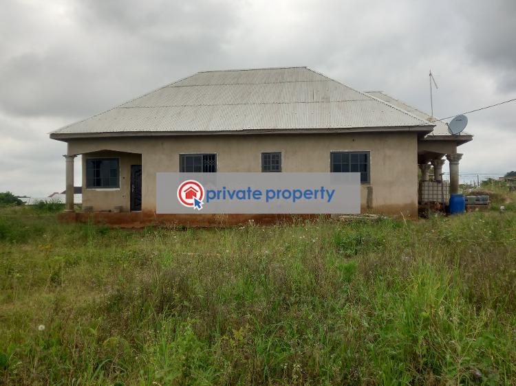 3 bedroom House For Sale &nbsp;kokoben After Asofua. Abrepo Road. Kumasi Metropolitan Ashanti - 2