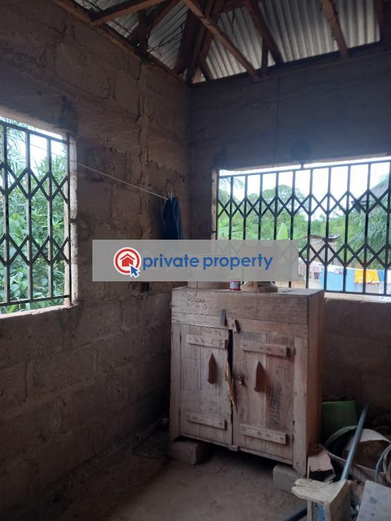 3 bedroom House For Sale &nbsp;fawoade, Near Meduma Mampongteng. Kumasi Metropolitan Ashanti - 7