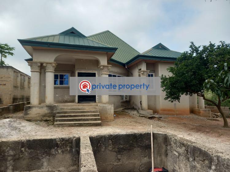 3 bedroom House For Sale  tikrom On Tech Ejisu Road. Kumasi Metropolitan Ashanti - 0
