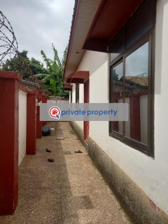 3 bedroom House For Sale &nbsp;asuofia On Abrepo Road. Kumasi Metropolitan Ashanti - 7