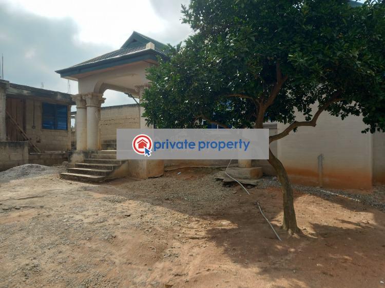 3 bedroom House For Sale &nbsp;tikrom On Tech Ejisu Road. Kumasi Metropolitan Ashanti - 5