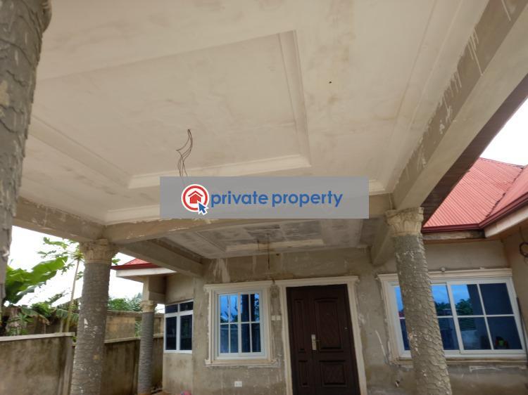 3 bedroom House For Sale &nbsp;adankwame On Abrepo Road. Kumasi Metropolitan Ashanti - 11