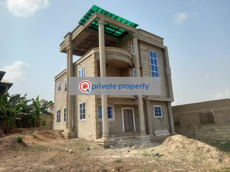 3 bedroom House For Sale &nbsp;feyiase On Atonsu Aputuogya Road. Kumasi Metropolitan Ashanti - 1