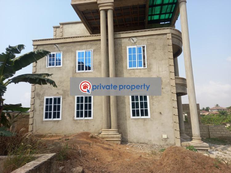 3 bedroom House For Sale &nbsp;feyiase On Atonsu Aputuogya Road. Kumasi Metropolitan Ashanti - 6