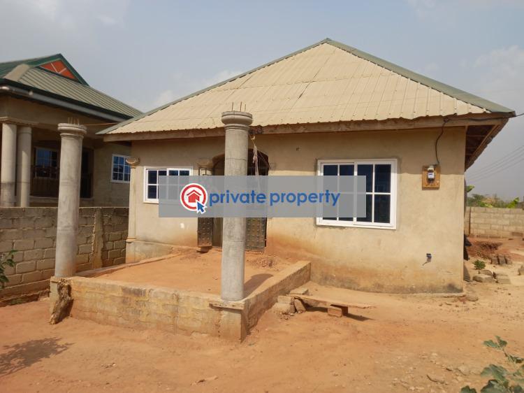 3 bedroom House For Sale &nbsp;aboabo Kese On Ahodwo Sokoban Road. Kumasi Metropolitan Ashanti - 1