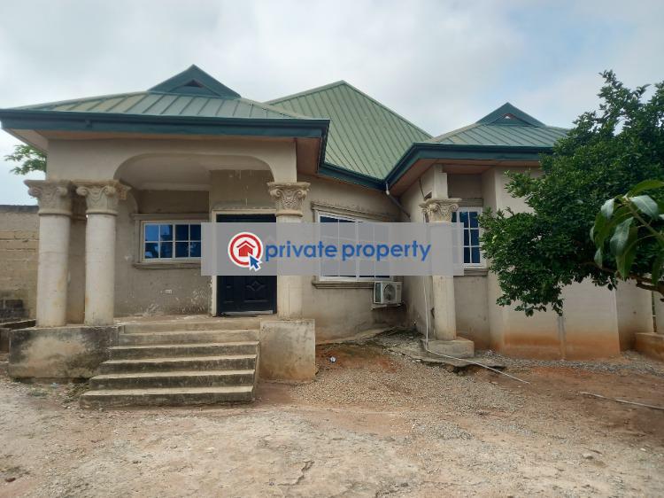 3 bedroom House For Sale &nbsp;tikrom On Tech Ejisu Road. Kumasi Metropolitan Ashanti - 1