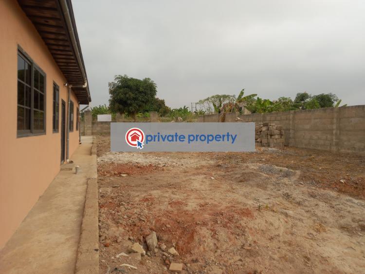 3 bedroom House For Sale &nbsp;bampenase Near Fawoade. Kwabre Ashanti - 3